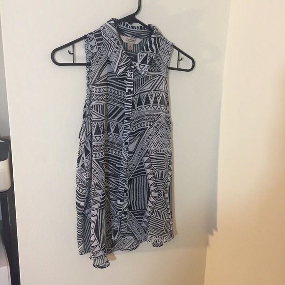 Sheer Tank - Picture 4 of 5